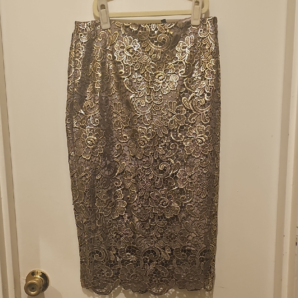 White House Black Market Gold Lace Pencil Skirt